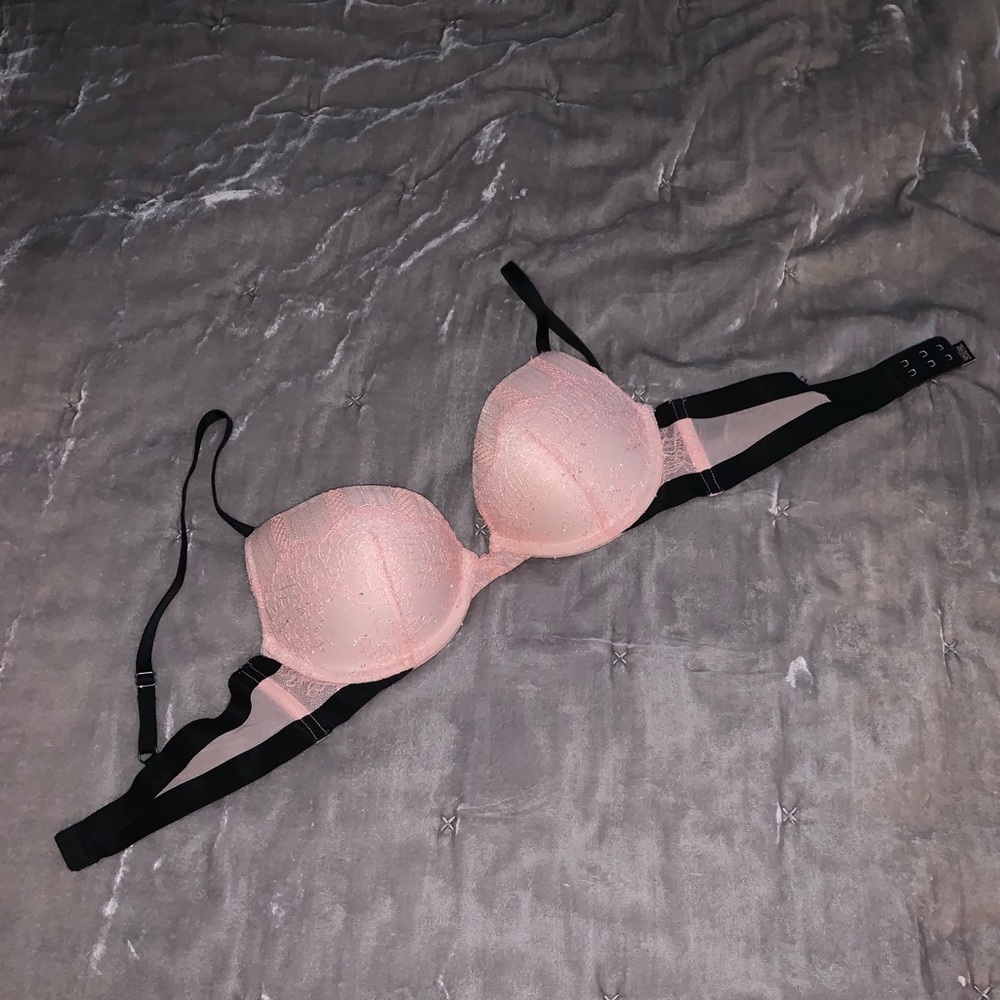 PINK VS BRA